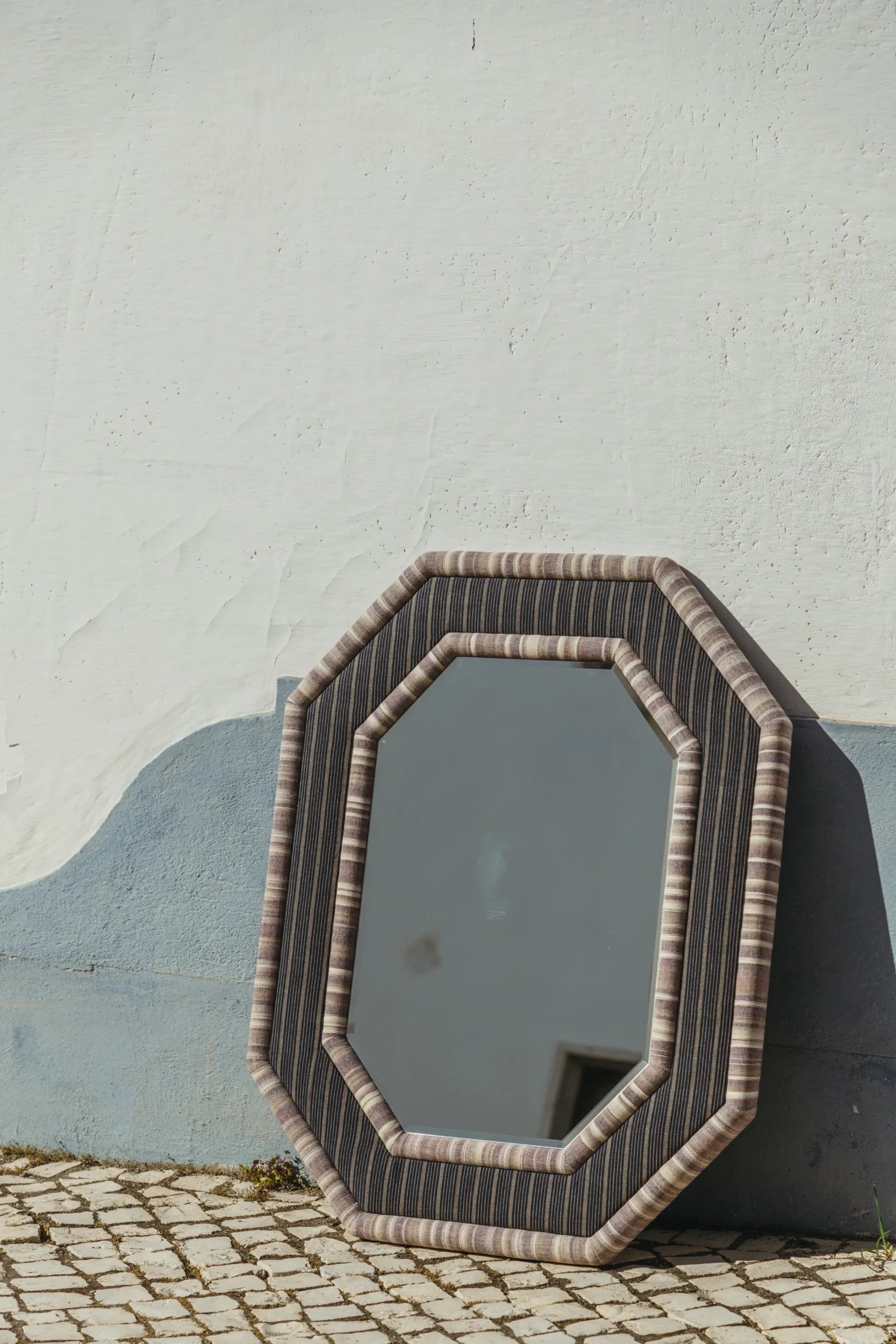The Levanda Mirror