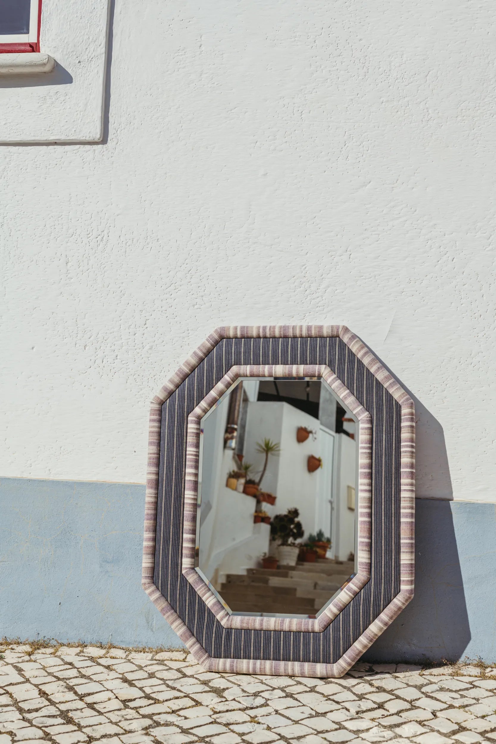 The Levanda Mirror