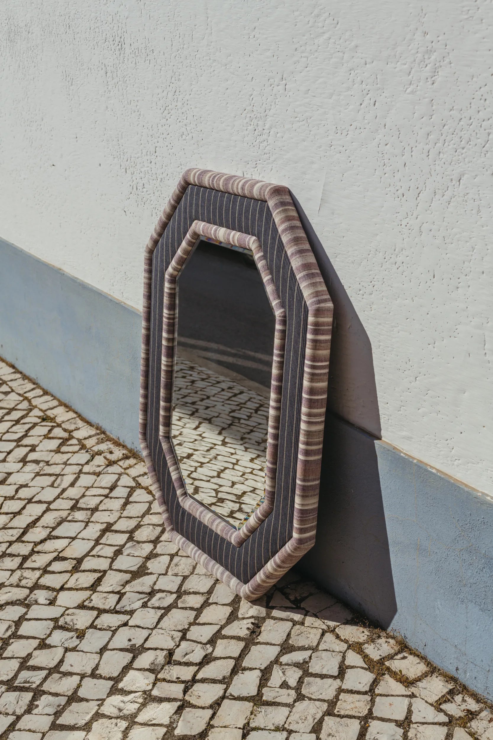 The Levanda Mirror