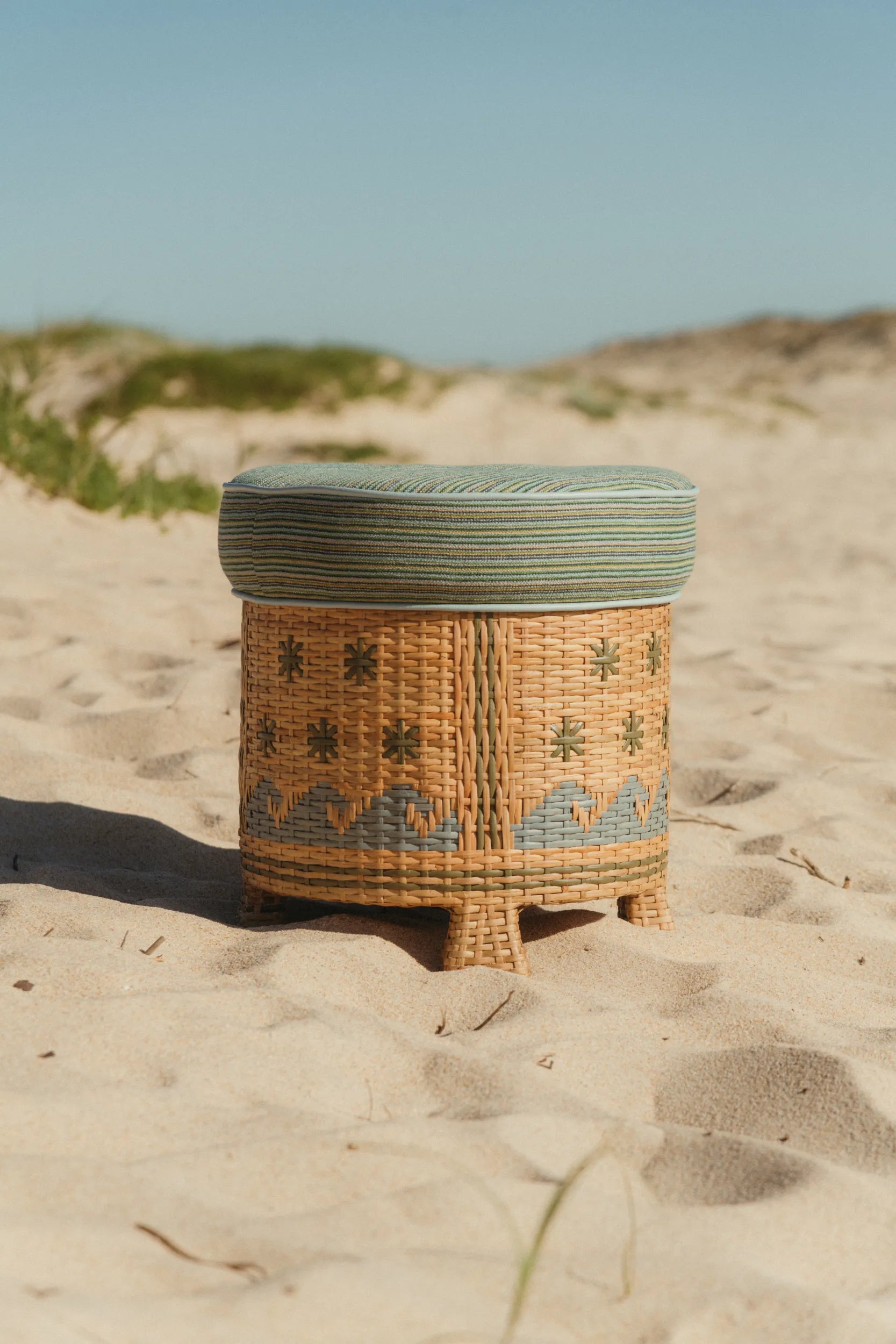 The Bodie Pouf, Seaglass