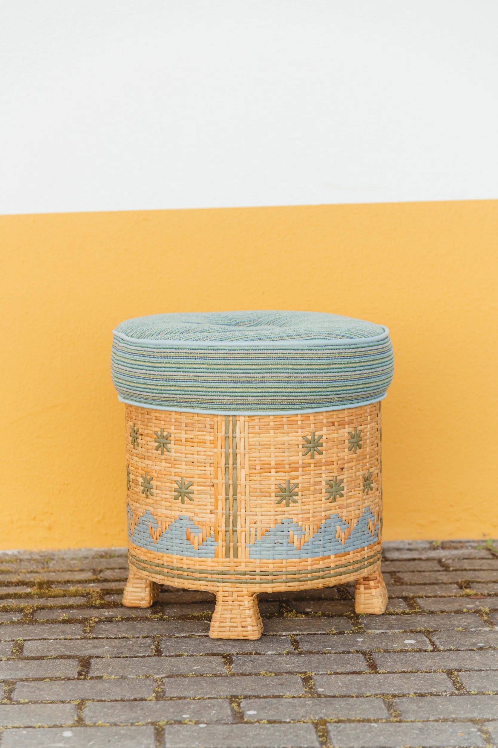 The Bodie Pouf, Seaglass